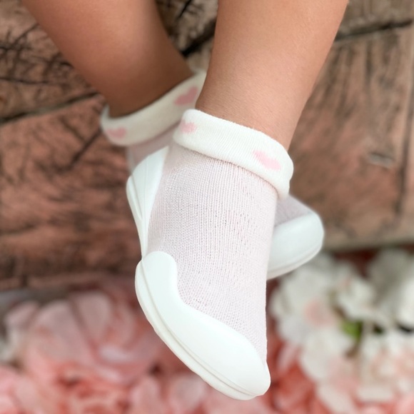 3/ $20 - Go-Shins Baby Shoes - crawler collection - Picture 2 of 8